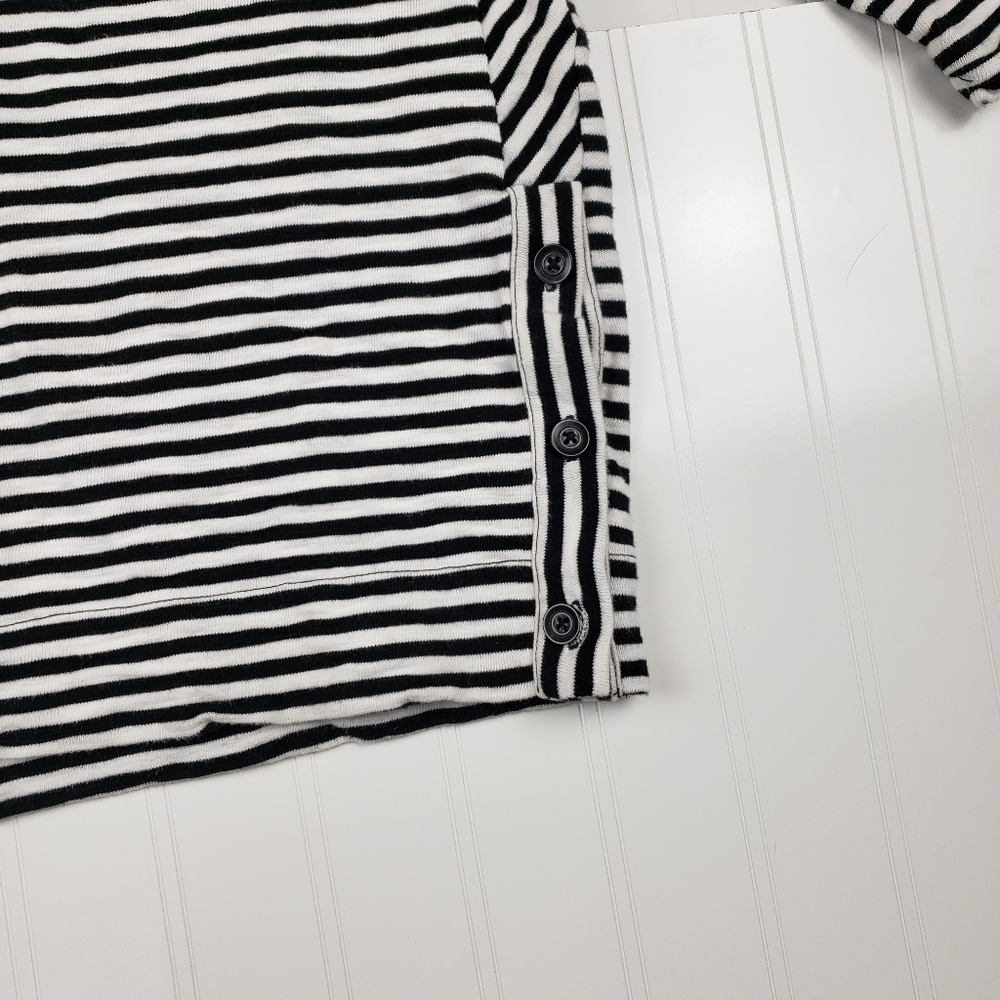 Madewell button down side 3/4 sleeve top - Picture 6 of 9